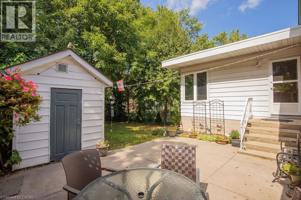 296 East 21st Street, Hamilton, Ontario  L8V 2T9 - Photo 6 - 40864891