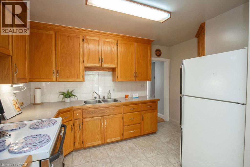 296 East 21st Street, Hamilton, Ontario  L8V 2T9 - Photo 20 - 40864891