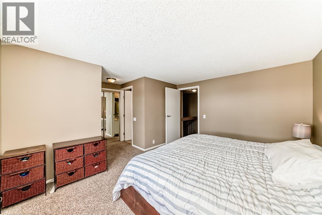 407 Point Mckay Garden Nw, Calgary, Alberta  T3B 5C1 - Photo 13 - A2342334