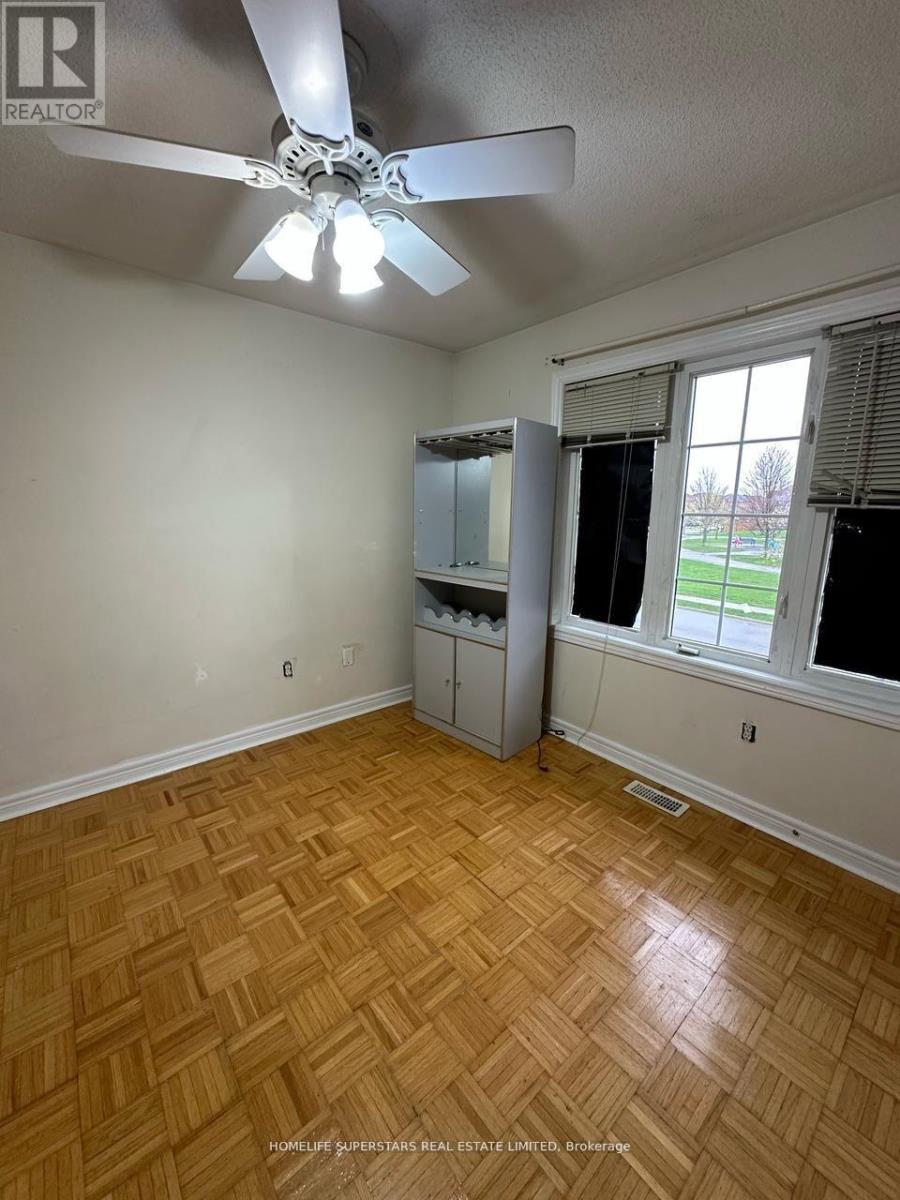 41 Thorndale Road, Brampton, Ontario  L6P 1G9 - Photo 7 - W13750006