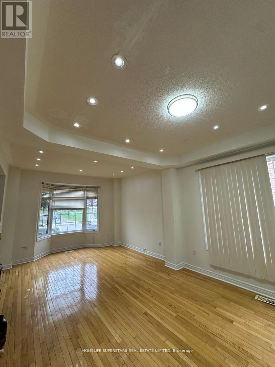 41 Thorndale Road, Brampton, Ontario  L6P 1G9 - Photo 2 - W13750006