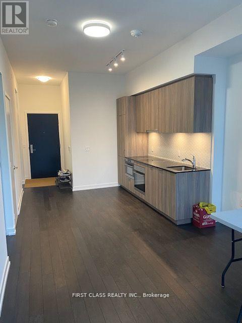 1015 - 158 Front Street E, Toronto, Ontario  M5A 0K9 - Photo 5 - C13807456