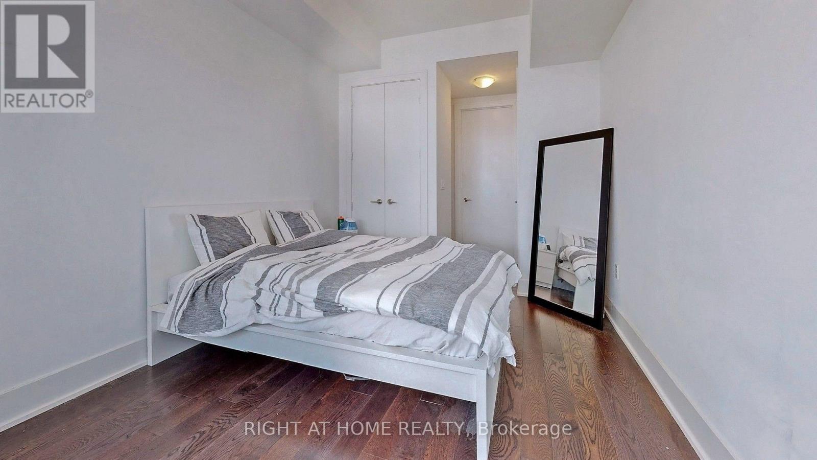 920 - 39 Queens Quay E, Toronto, Ontario  M5E 0A5 - Photo 10 - C13807470