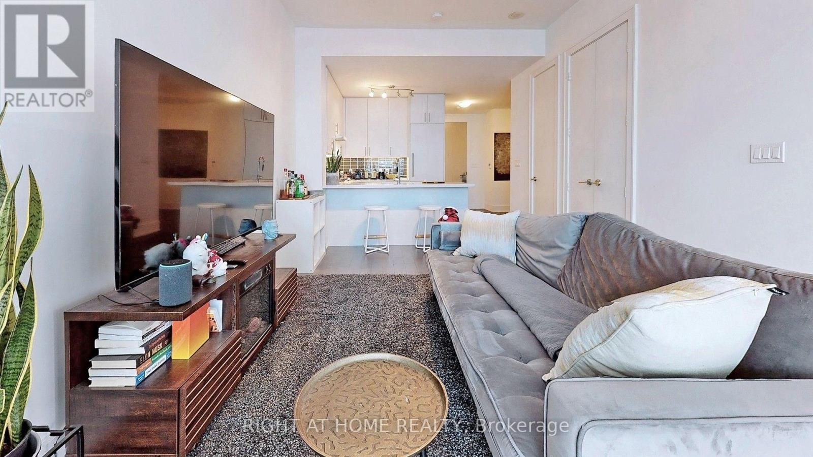 920 - 39 Queens Quay E, Toronto, Ontario  M5E 0A5 - Photo 4 - C13807470
