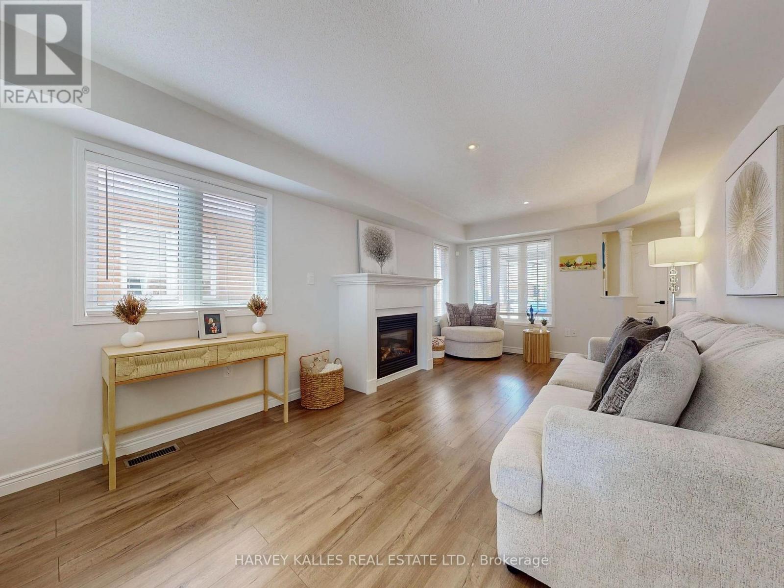 1159 Kell Street, Innisfil, Ontario  L9S 4W3 - Photo 3 - N13807448