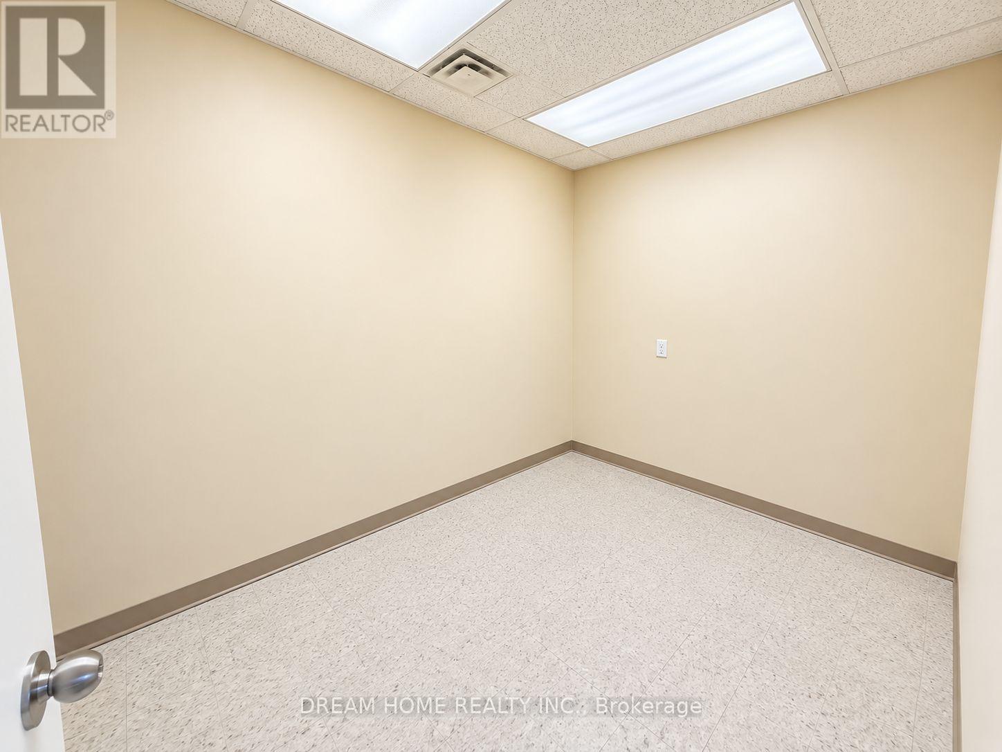 3000 Lawrence Avenue E, Toronto, Ontario  M1P 2V1 - Photo 20 - E13800450