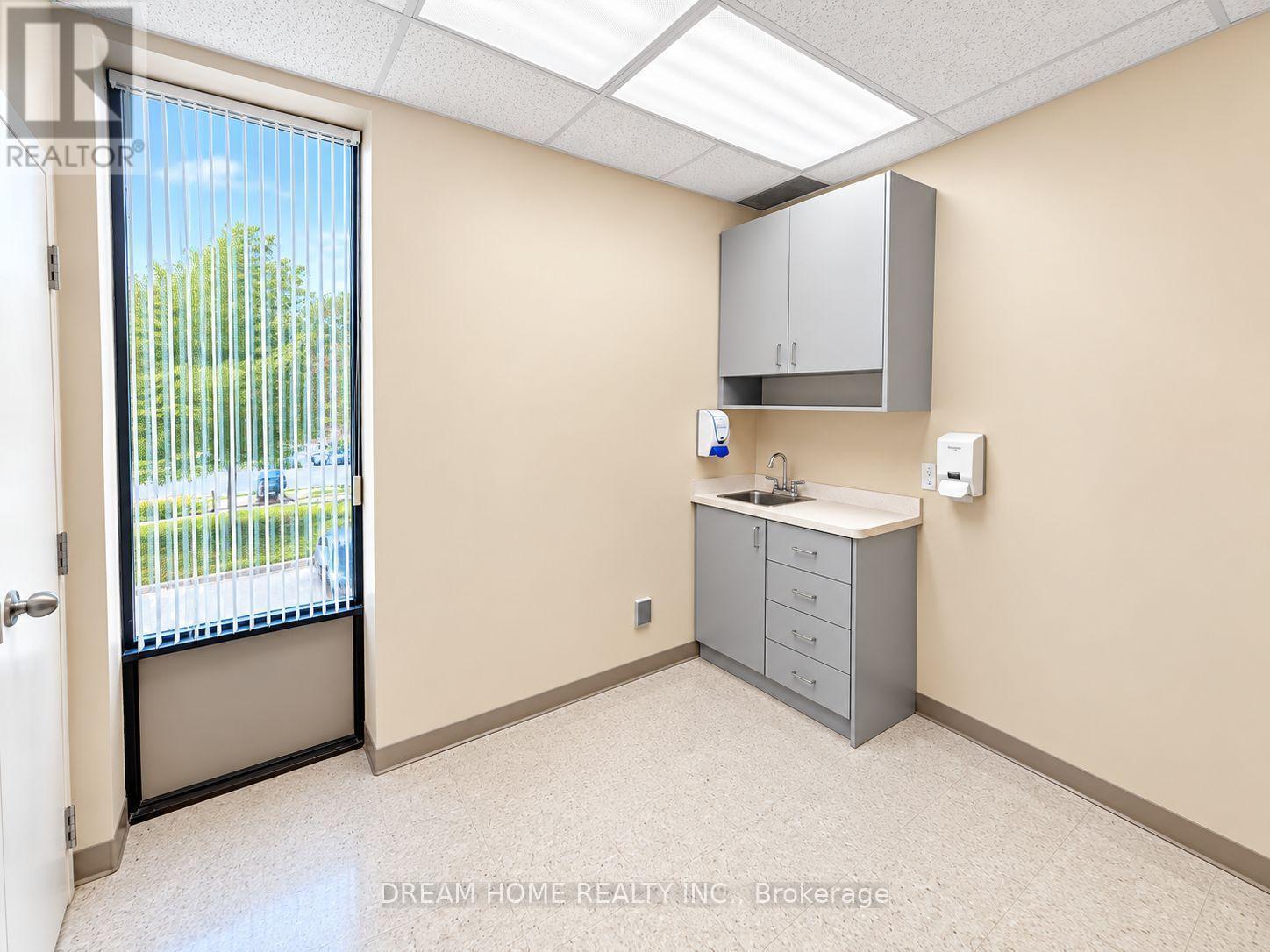 3000 Lawrence Avenue E, Toronto, Ontario  M1P 2V1 - Photo 11 - E13800450