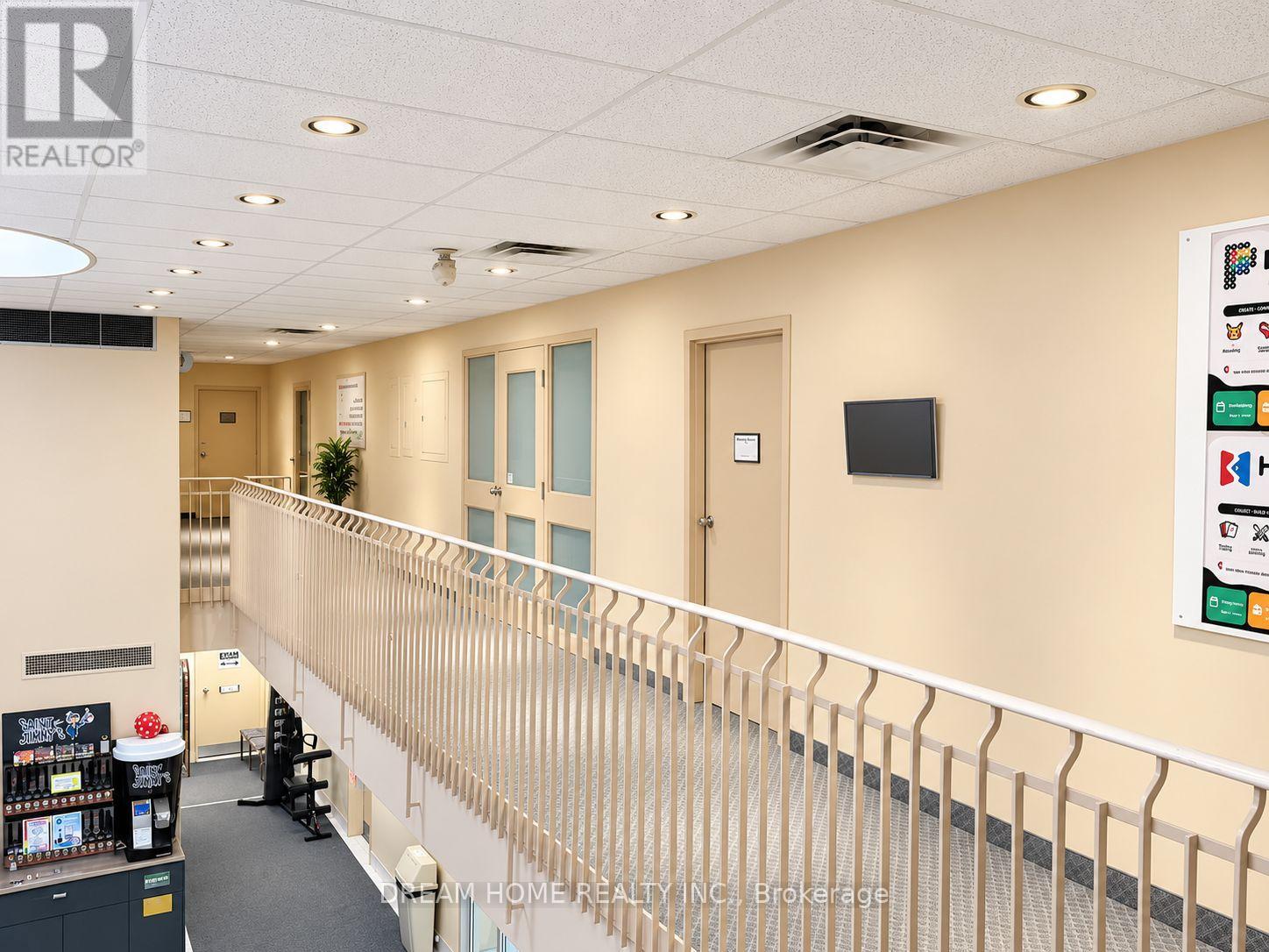 3000 Lawrence Avenue E, Toronto, Ontario  M1P 2V1 - Photo 17 - E13800450
