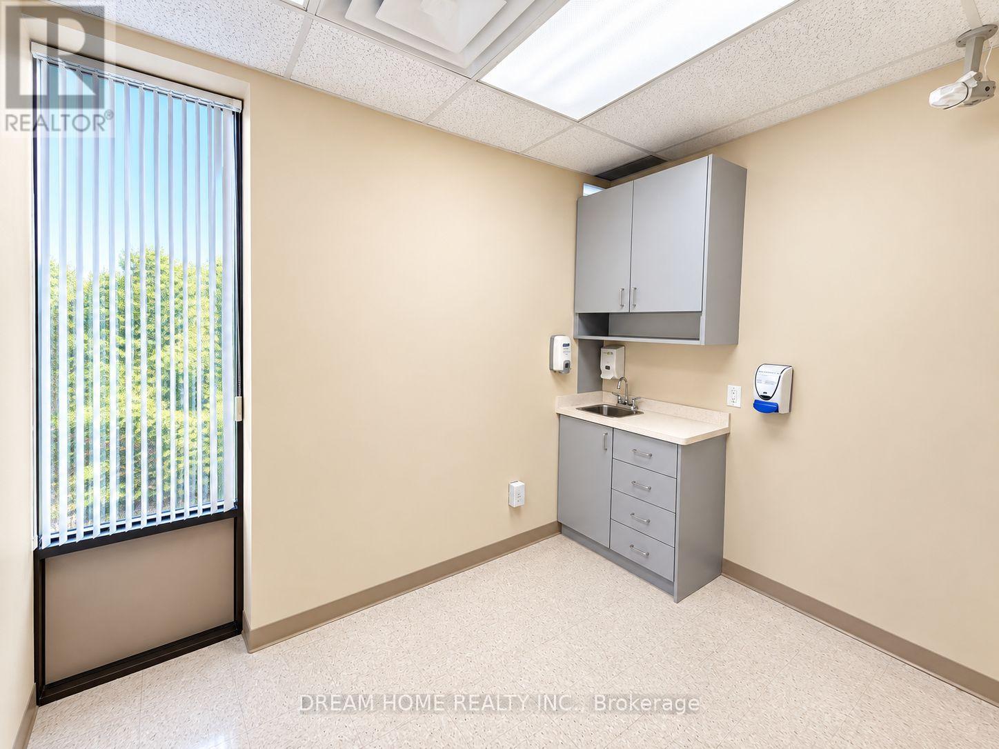 3000 Lawrence Avenue E, Toronto, Ontario  M1P 2V1 - Photo 14 - E13800450