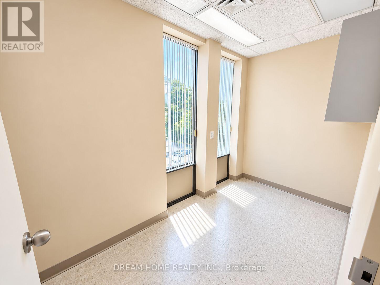 3000 Lawrence Avenue E, Toronto, Ontario  M1P 2V1 - Photo 22 - E13800450