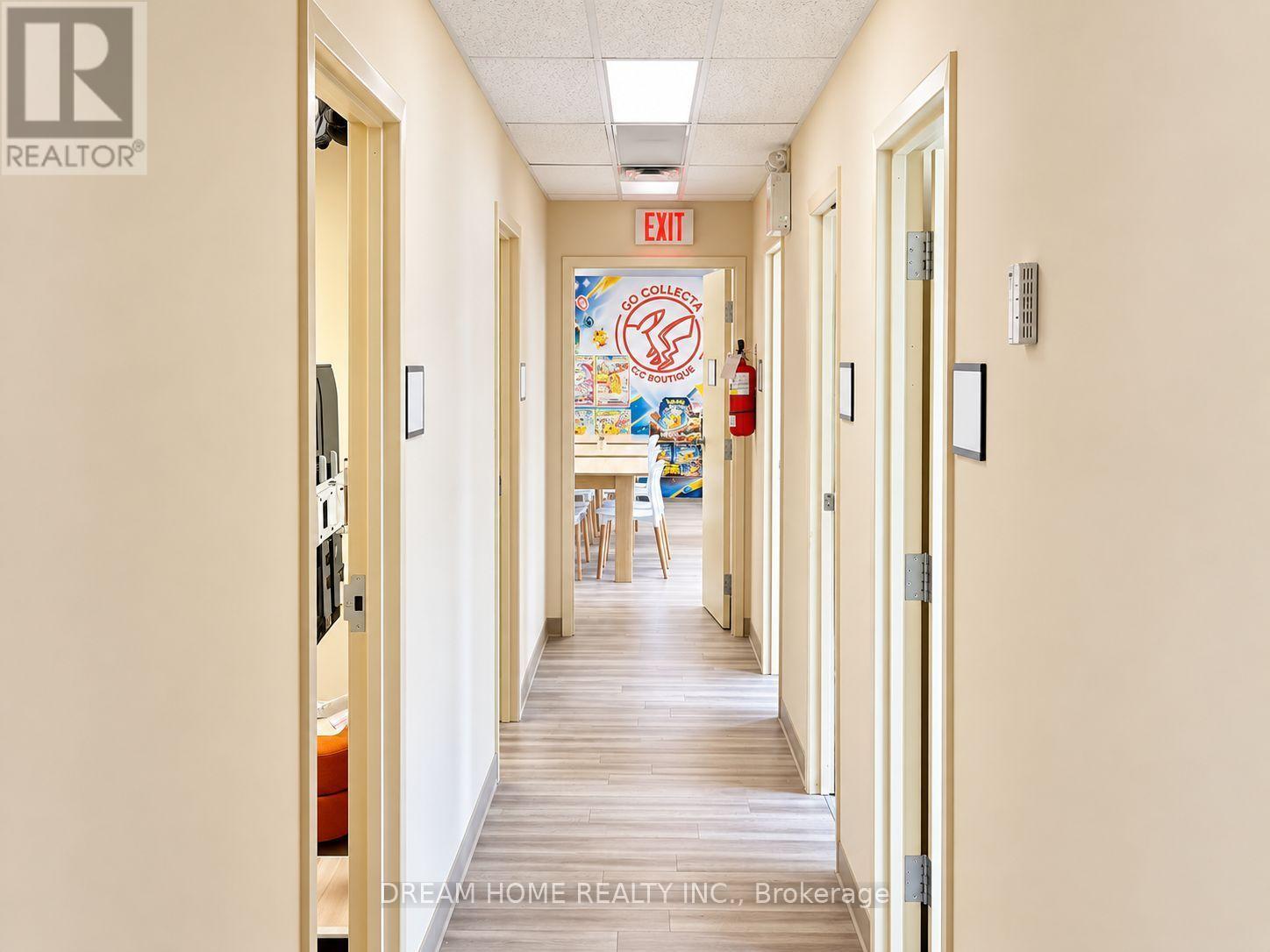 3000 Lawrence Avenue E, Toronto, Ontario  M1P 2V1 - Photo 24 - E13800450