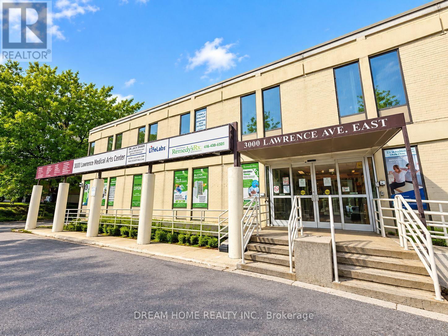 3000 Lawrence Avenue E, Toronto, Ontario  M1P 2V1 - Photo 3 - E13800450