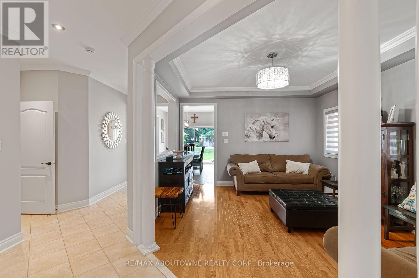 817 Brass Winds Place, Mississauga, Ontario  L5W 1T4 - Photo 8 - W13768966