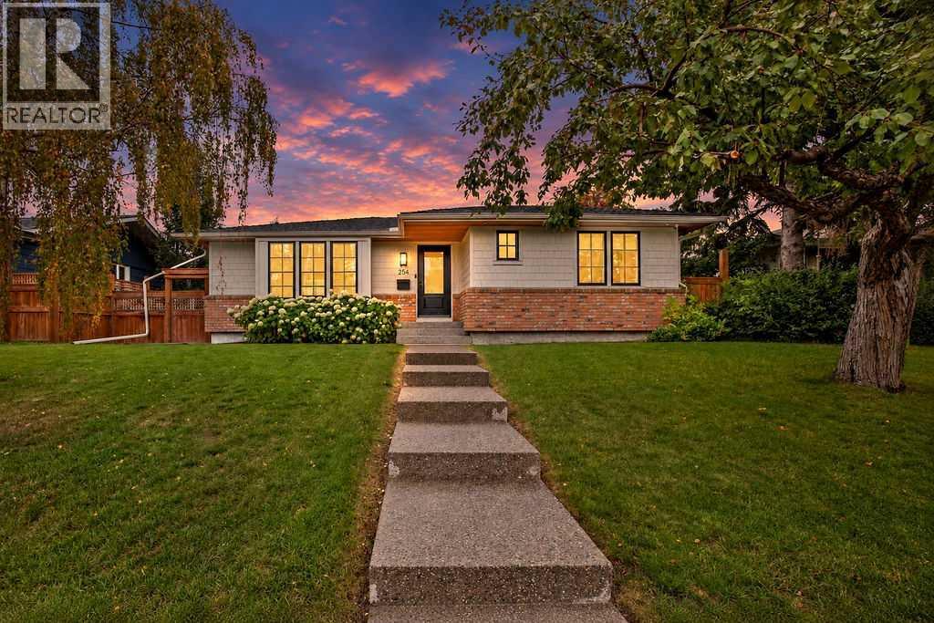 256 Westminster Drive Sw, Calgary, Alberta  T3C 2T6 - Photo 1 - A2345555