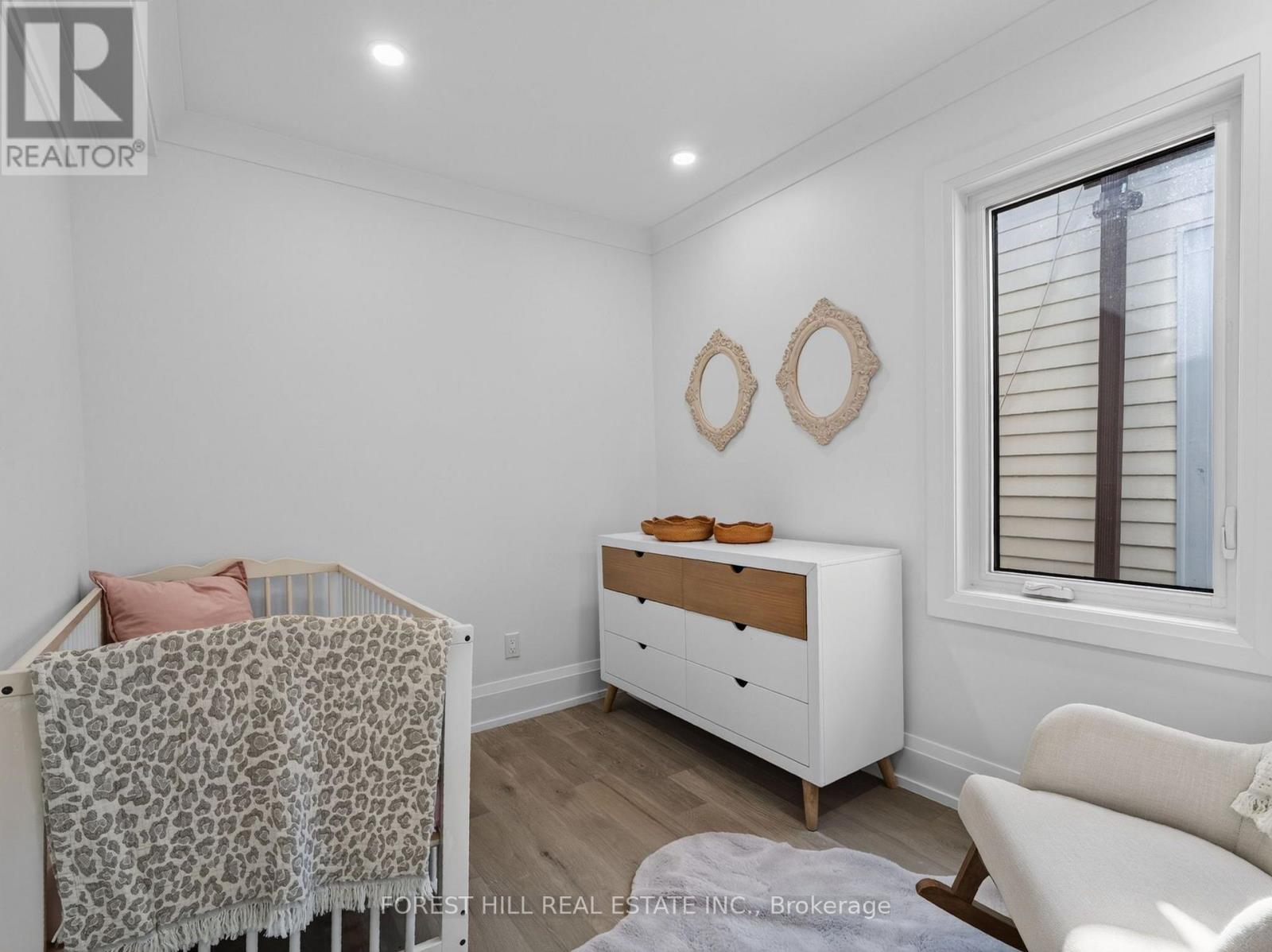 54 Chatham Avenue, Toronto, Ontario  M4J 1K6 - Photo 11 - E13807488