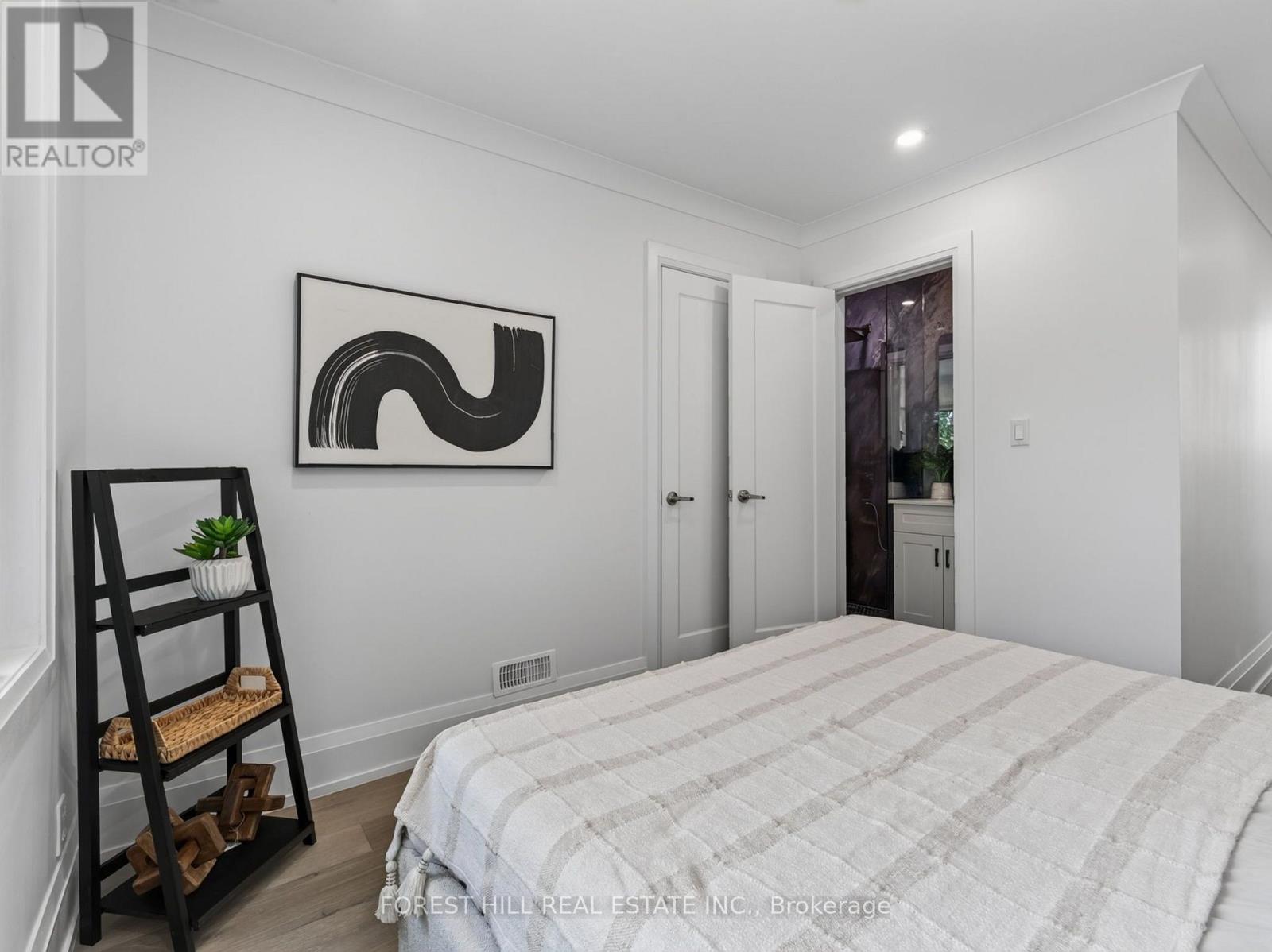 54 Chatham Avenue, Toronto, Ontario  M4J 1K6 - Photo 17 - E13807488