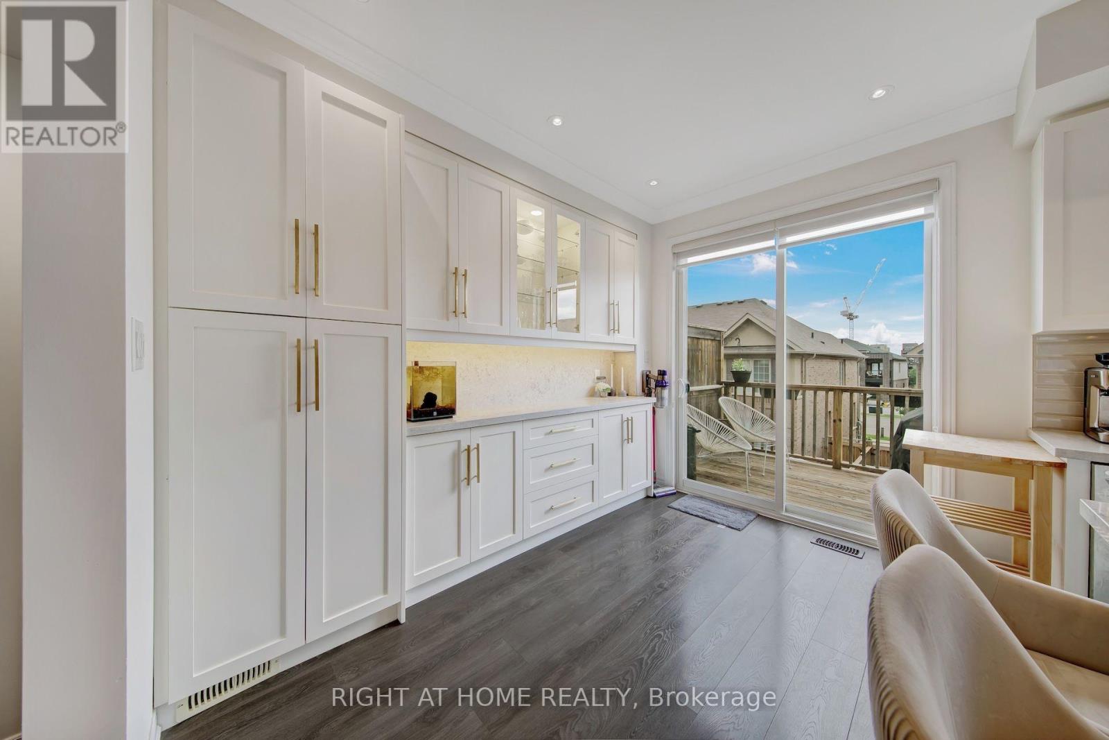 408 Belcourt Common, Oakville, Ontario  L6H 0R2 - Photo 12 - W13807490