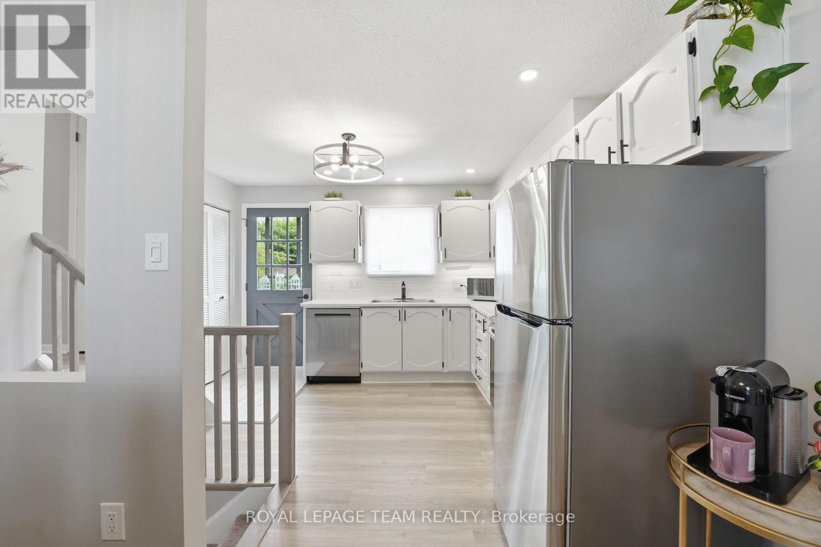 289 Montfort Street, Ottawa, Ontario  K1L 5N7 - Photo 17 - X13576142