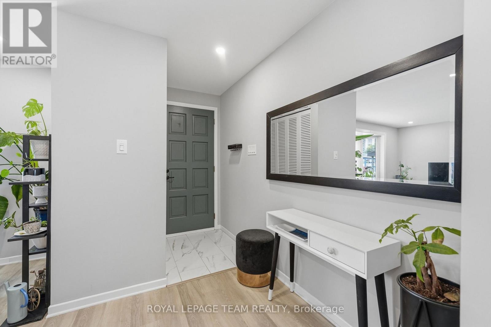 289 Montfort Street, Ottawa, Ontario  K1L 5N7 - Photo 5 - X13576142