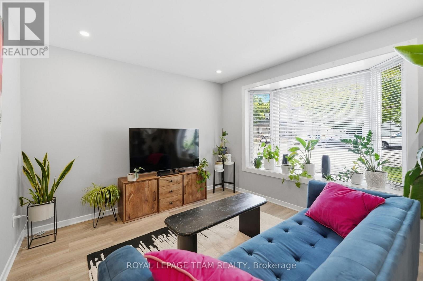 289 Montfort Street, Ottawa, Ontario  K1L 5N7 - Photo 8 - X13576142