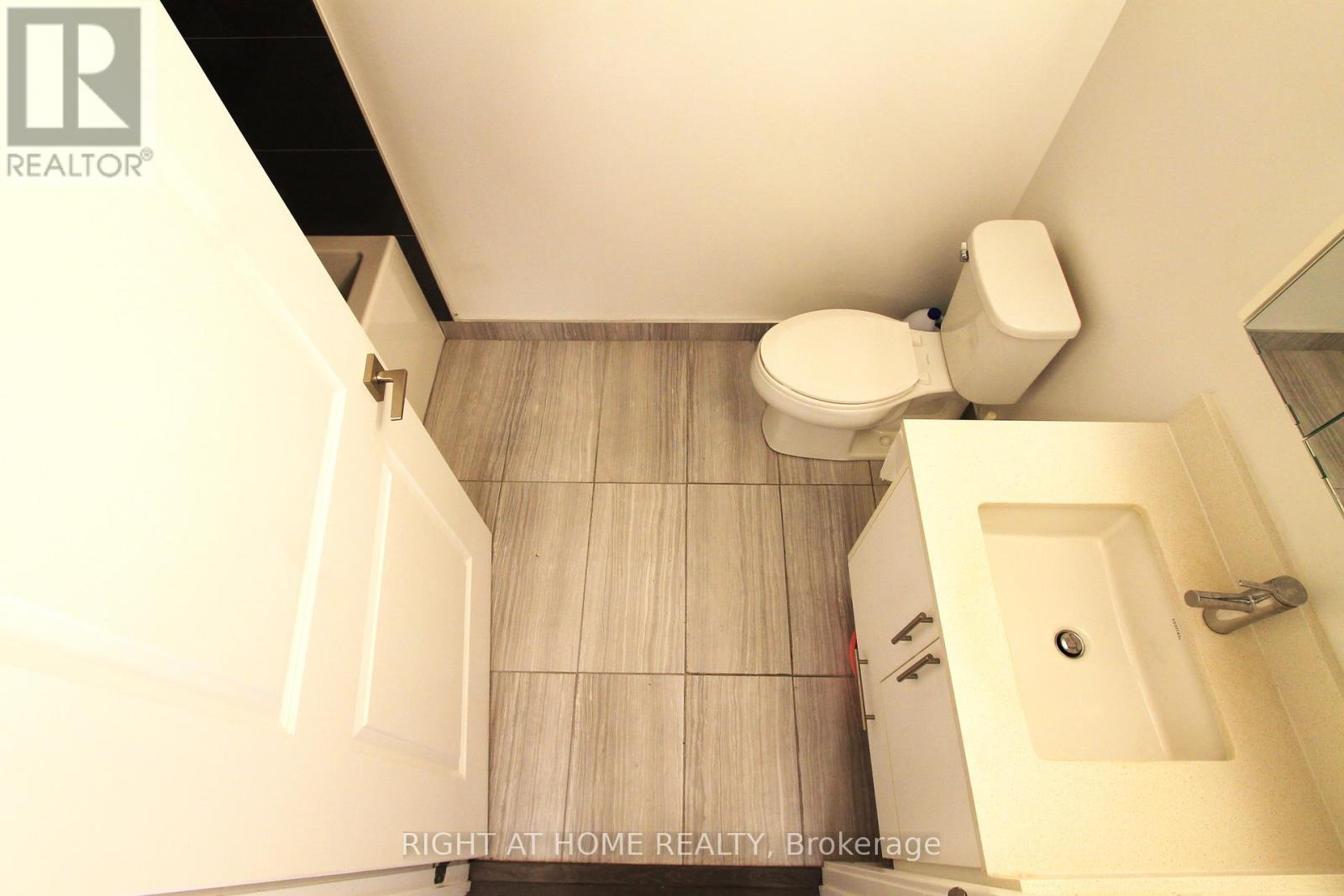 907 - 85 Oneida Crescent, Richmond Hill, Ontario  L4B 0H4 - Photo 11 - N13807504