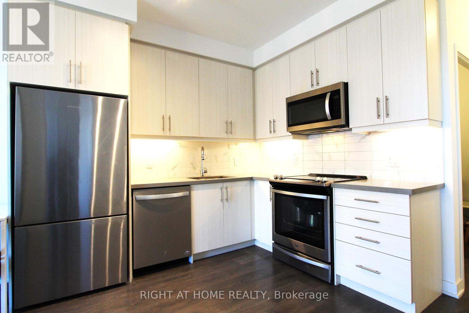 907 - 85 Oneida Crescent, Richmond Hill, Ontario  L4B 0H4 - Photo 12 - N13807504