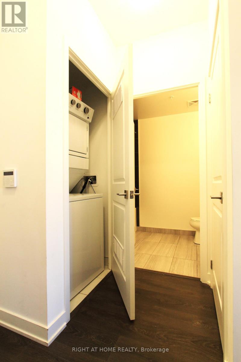 907 - 85 Oneida Crescent, Richmond Hill, Ontario  L4B 0H4 - Photo 9 - N13807504