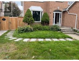 45 STIVER DRIVE, Newmarket, Ontario