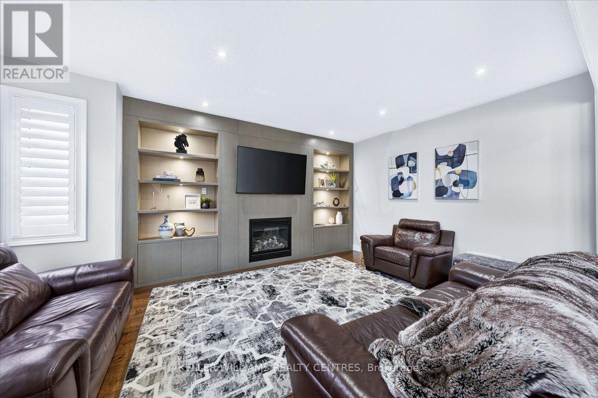 2 Creekland Avenue N, Whitchurch-Stouffville, Ontario  L4A 1T8 - Photo 13 - N13693308