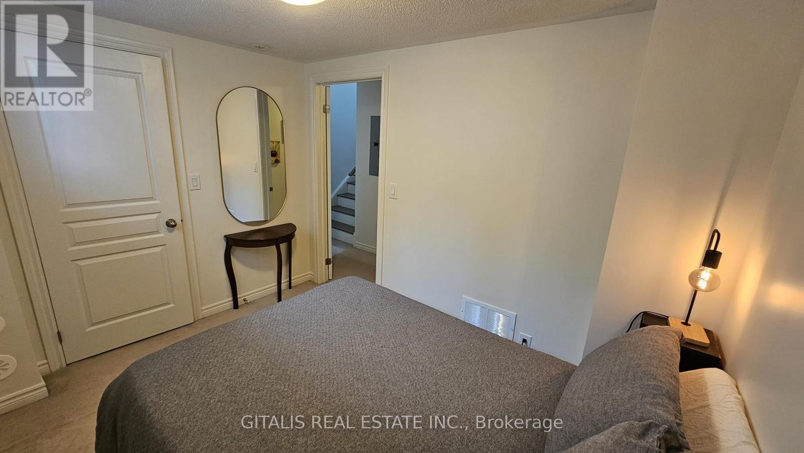 4 - 94 Caledonia Park Road, Toronto, Ontario  M6H 0B1 - Photo 14 - W13785932