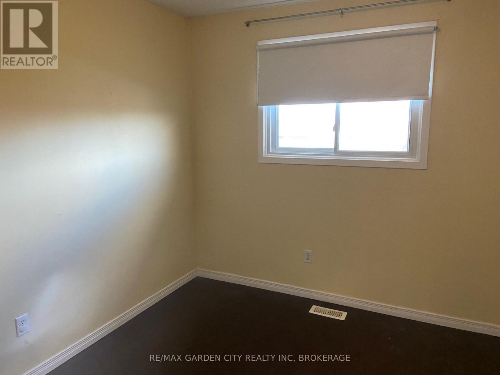 Upper - 9 Stonegate Drive, St. Catharines, Ontario  L2P 3K9 - Photo 16 - X13807524
