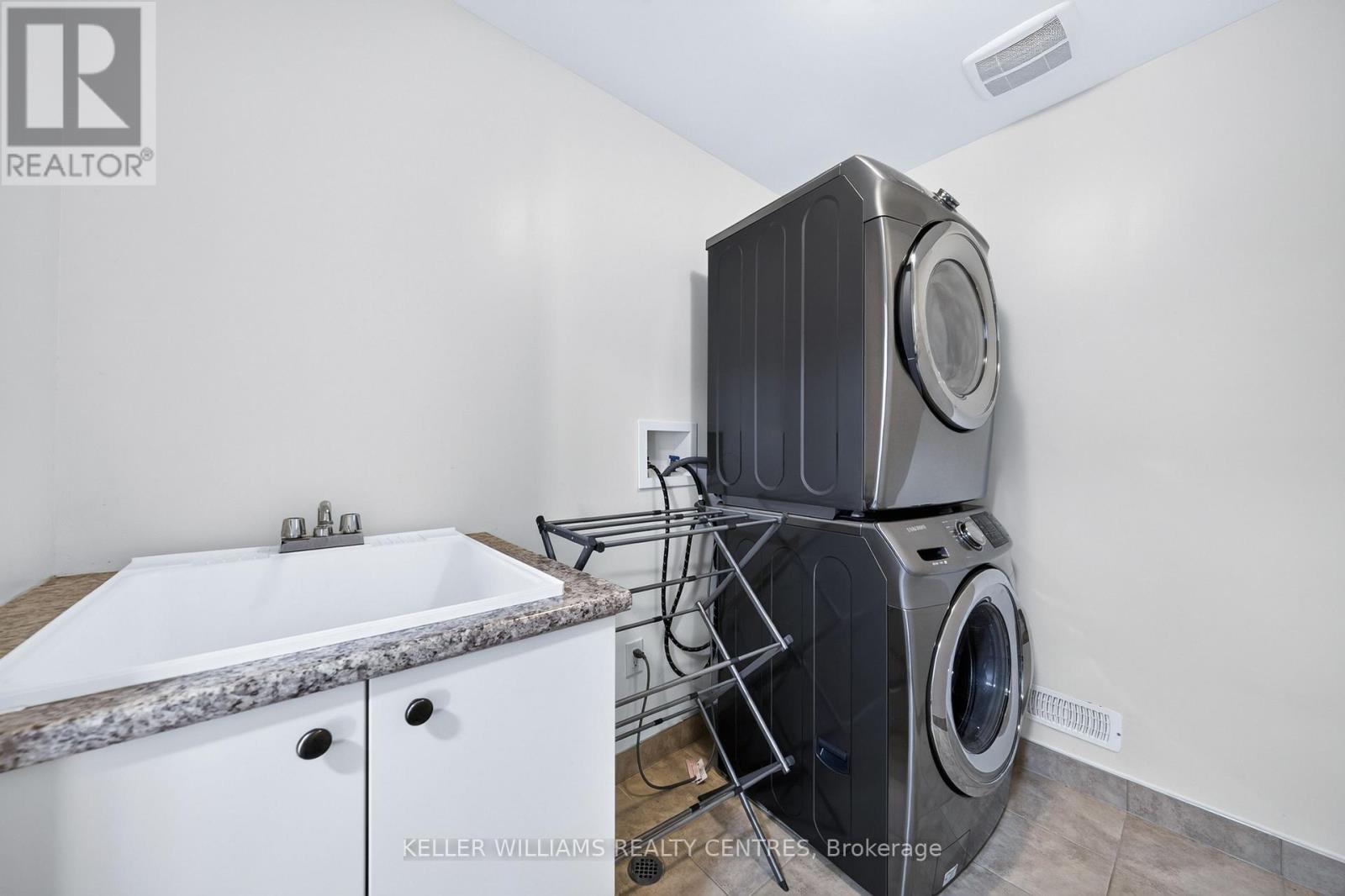 2 Creekland Avenue N, Whitchurch-Stouffville, Ontario  L4A 1T8 - Photo 37 - N13693308