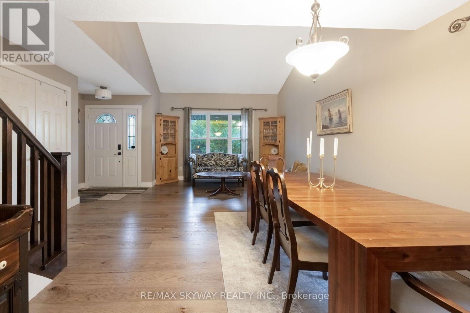 117 Oak Ridge Drive, Orangeville, Ontario  L9W 5J5 - Photo 2 - W13805938