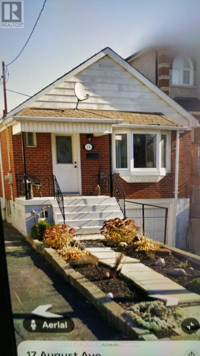 15 AUGUST AVENUE, Toronto, Ontario