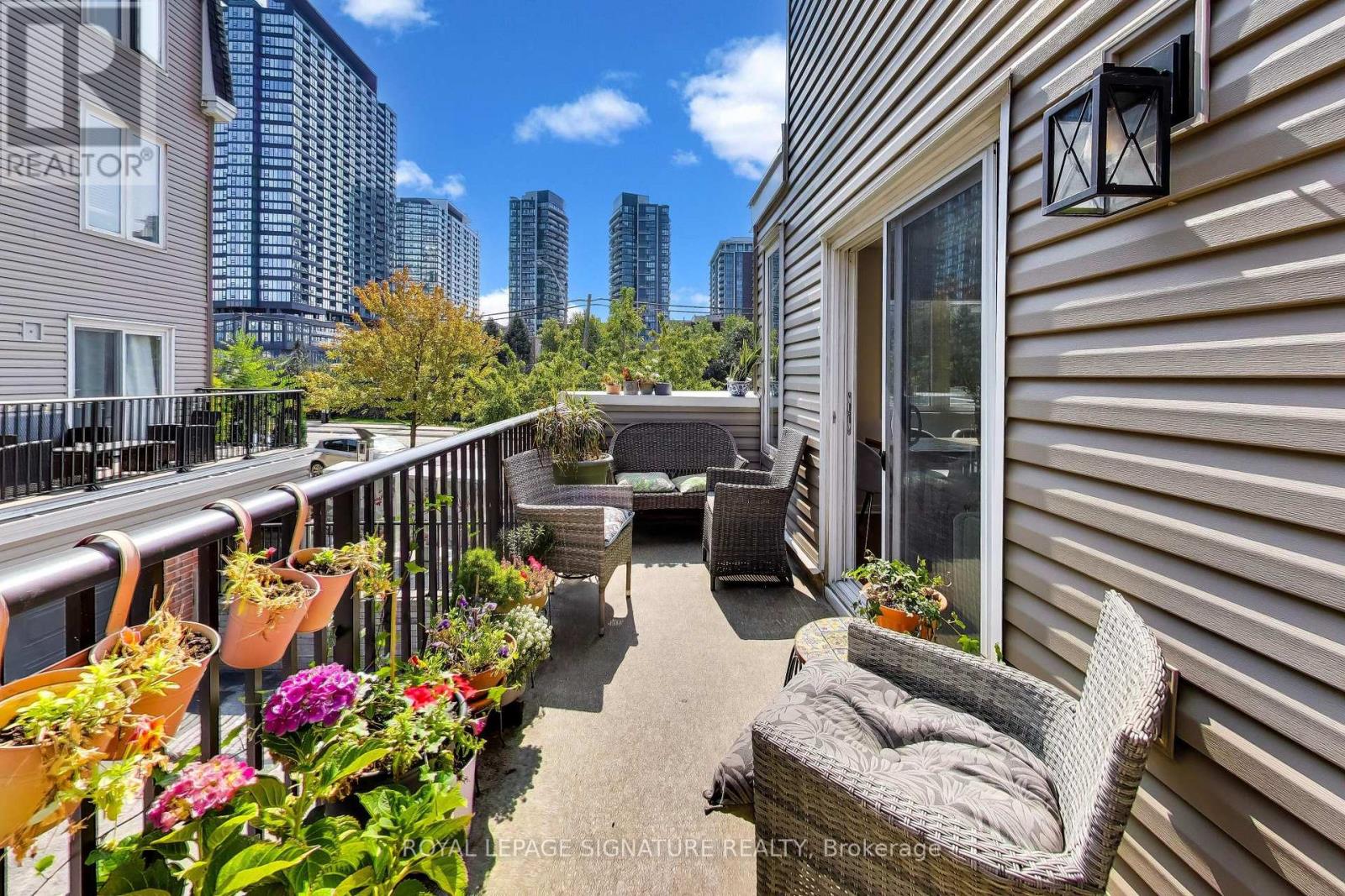1 Crawford Street, Toronto, Ontario  M6K 3M3 - Photo 13 - C13807534