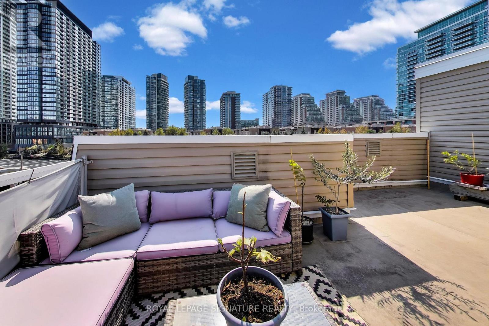 1 Crawford Street, Toronto, Ontario  M6K 3M3 - Photo 23 - C13807534