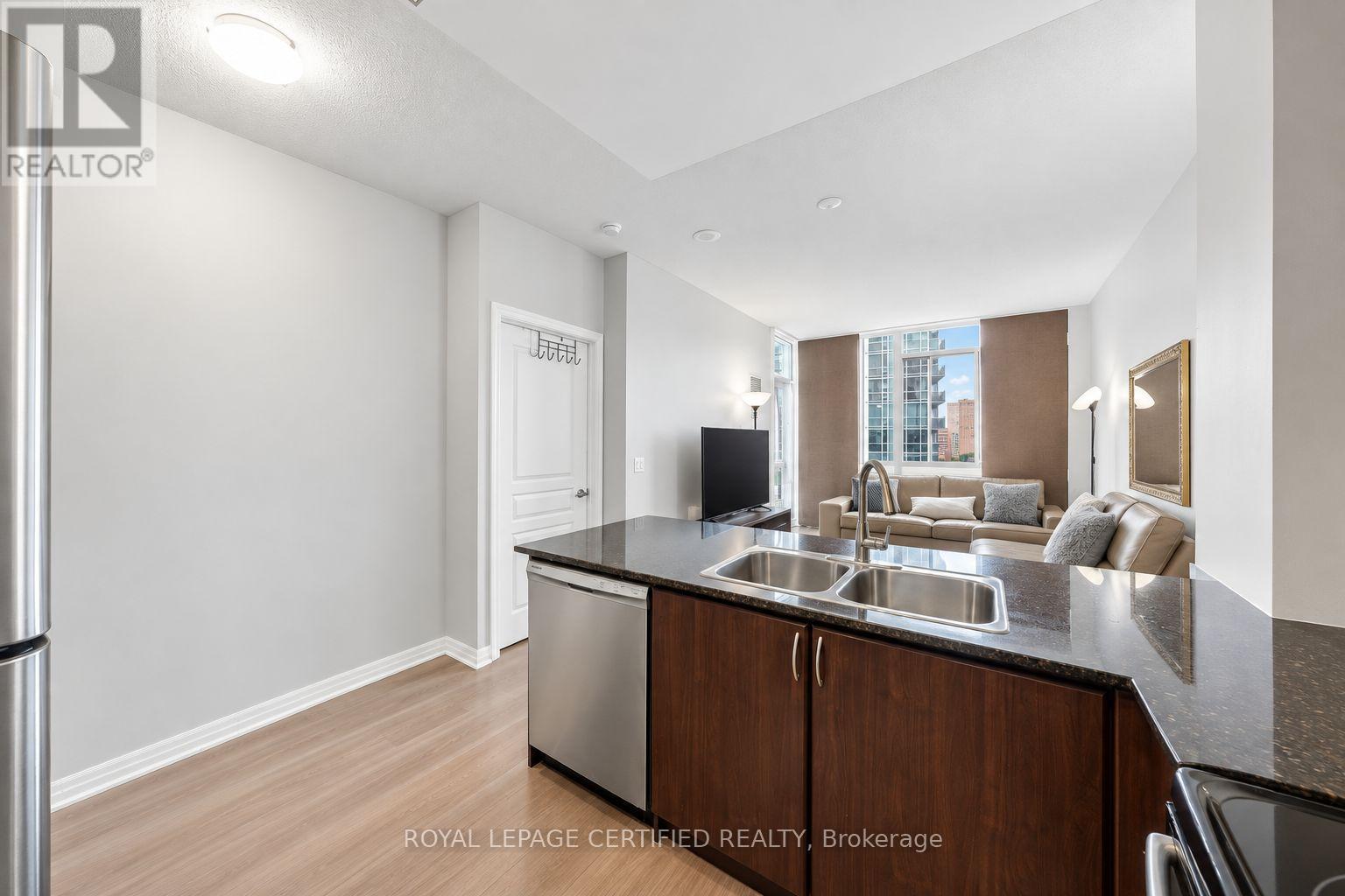 603 - 225 Webb Drive, Mississauga, Ontario  L5B 4P2 - Photo 16 - W13807538