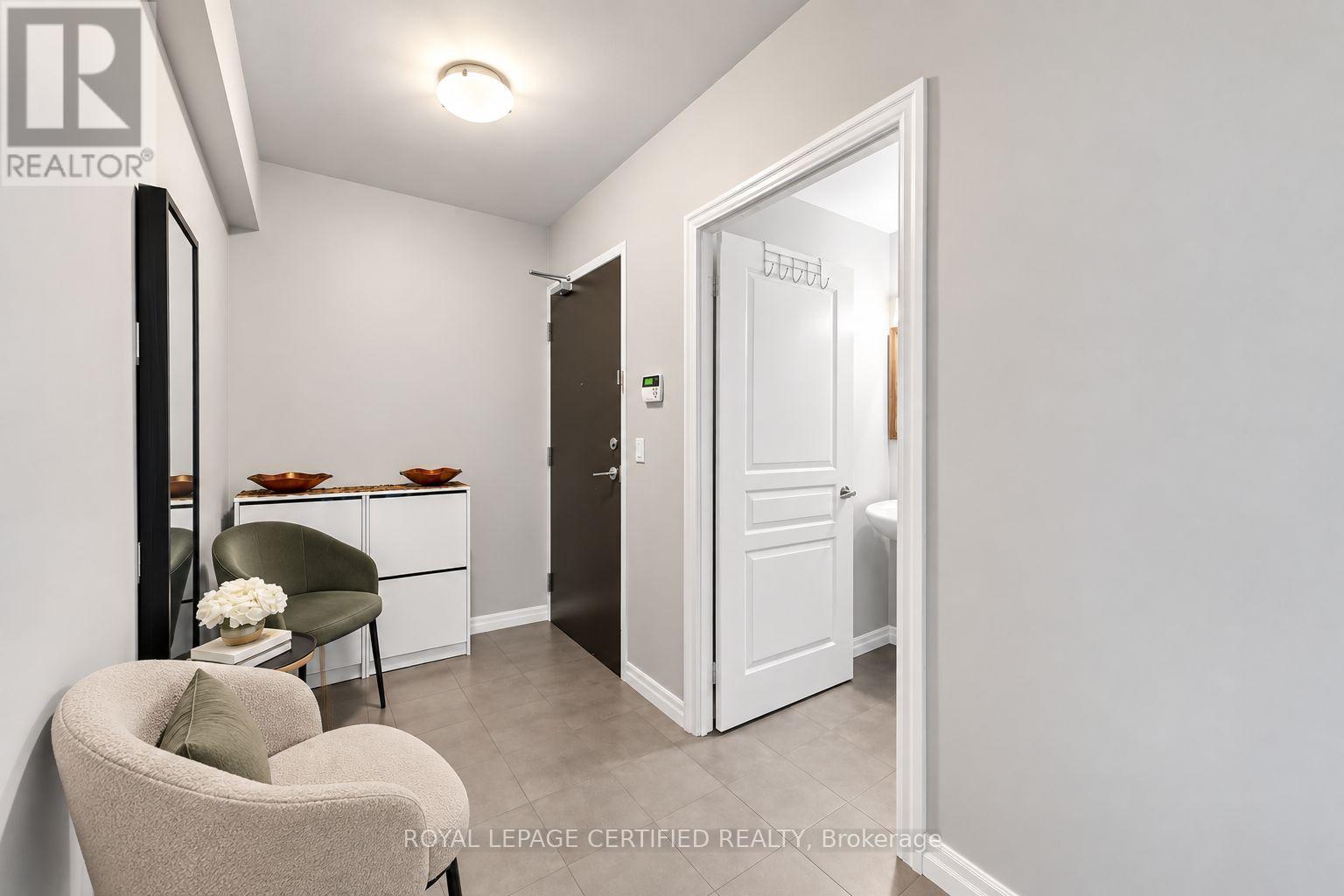 603 - 225 Webb Drive, Mississauga, Ontario  L5B 4P2 - Photo 8 - W13807538