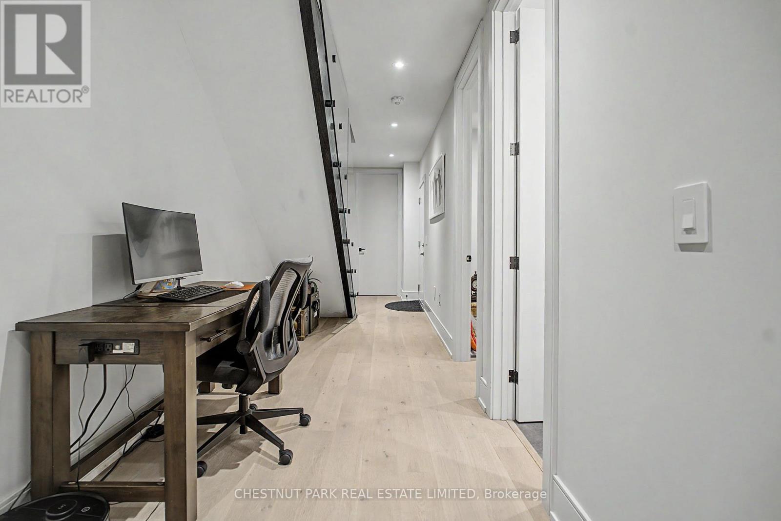 150 Sheldon Avenue, Toronto, Ontario  M8W 4L6 - Photo 44 - W13794984