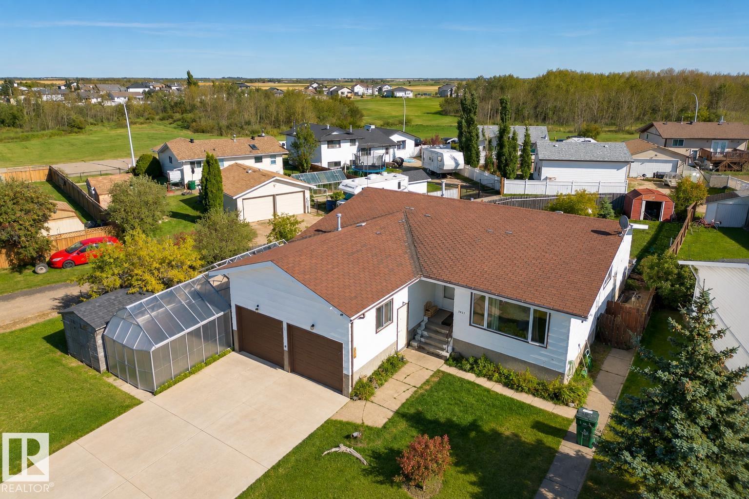 5047 46 ST, lamont, Alberta