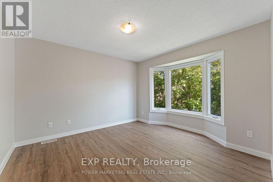 5722 Kemplane Court, Ottawa, Ontario  K1W 1B8 - Photo 29 - X13807588