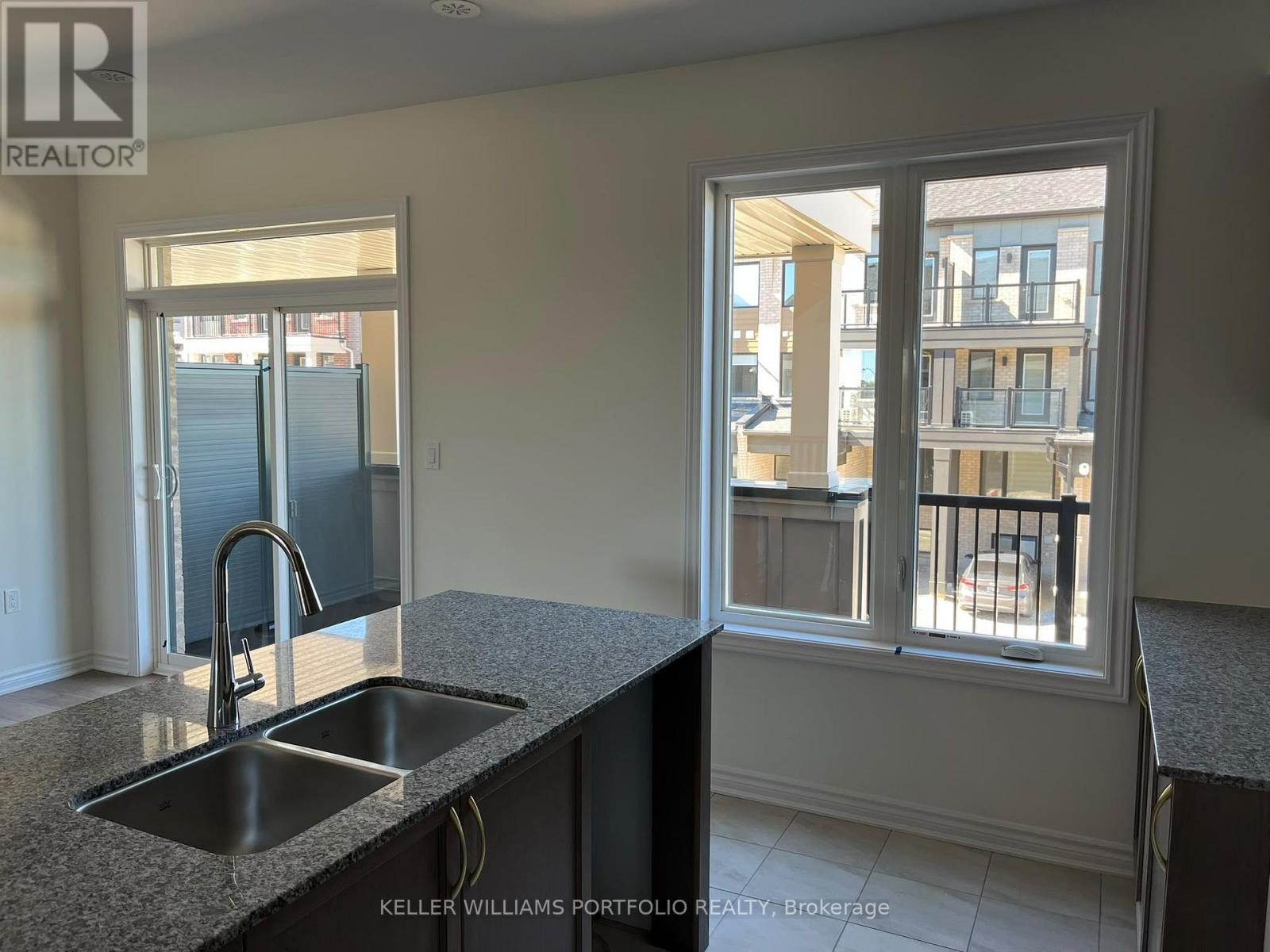 Upper - 8 Thornbird Crescent, Brampton, Ontario  L6V 3N5 - Photo 4 - W13807590