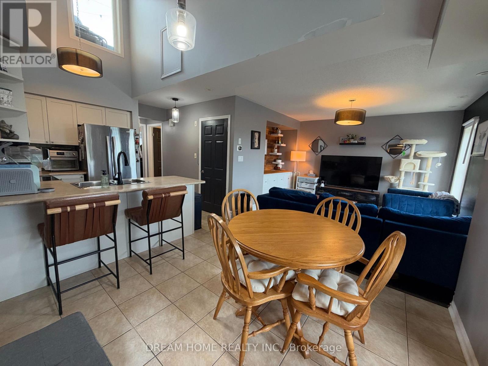 3 - 605 Dundas Street W, Mississauga, Ontario  L5B 0B3 - Photo 12 - W13807594