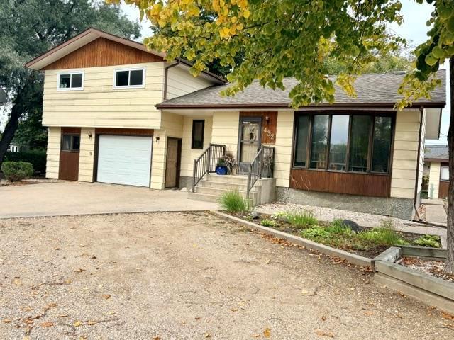 432 River Avenue E, Dauphin, Manitoba  R7N 0H8 - Photo 0 - 202623678