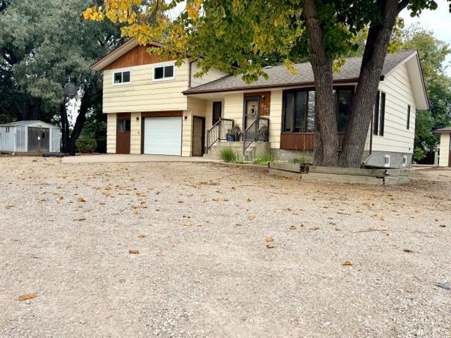 432 River Avenue E, Dauphin, Manitoba  R7N 0H8 - Photo 1 - 202623678