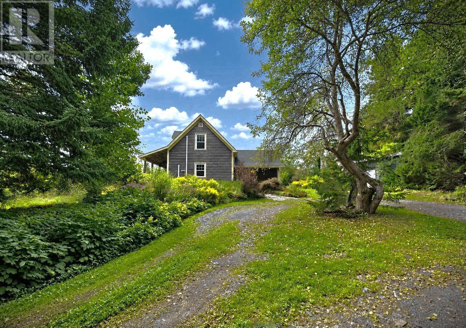 1690 New Cumberland Road, pleasantville, Nova Scotia