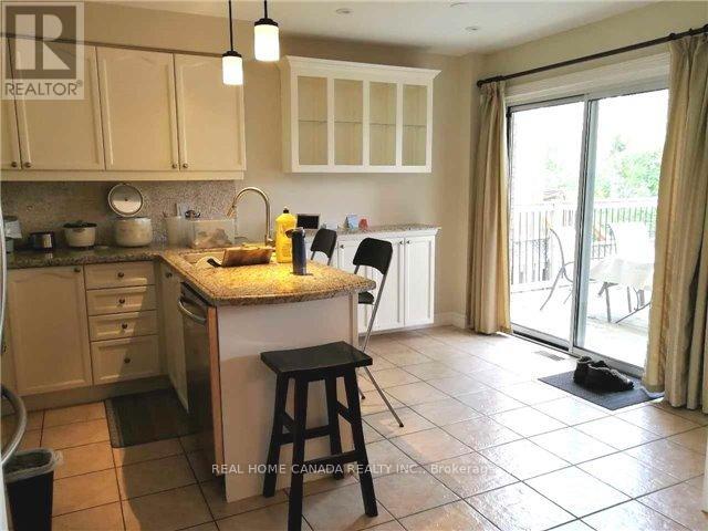 3710 Forest Bluff Crescent, Mississauga, Ontario  L5N 7W7 - Photo 11 - W13807610