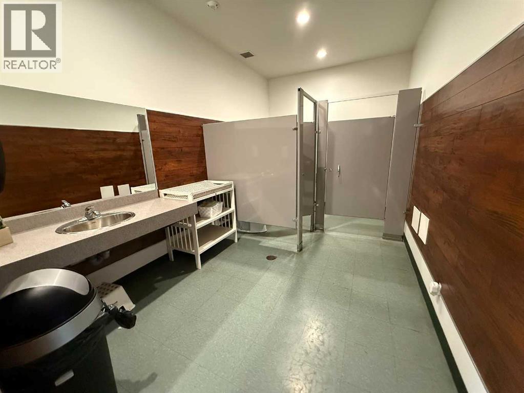 Restaurant, Restaurant Business Rental photo 11