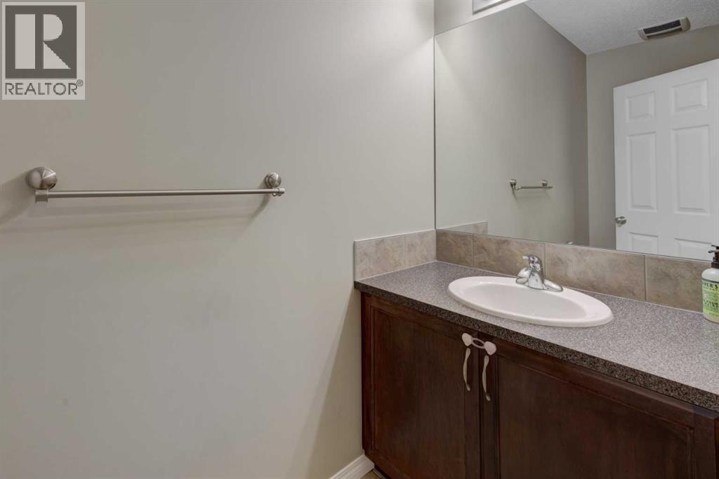 108 Kinlea Link Nw, Calgary, Alberta  T3R 0C3 - Photo 12 - A2345039