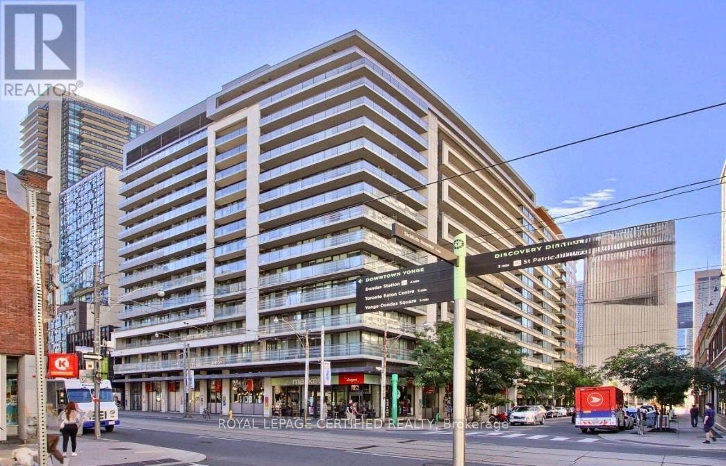 552 - 111 ELIZABETH STREET, Toronto, Ontario